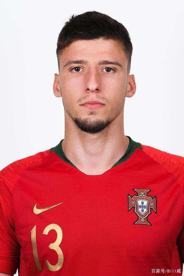 AYX Sports官方平台关于赛地聚焦：葡超窗口期热度飙升，广州队防线松动，赛场秩序良好，细节决定成败的信息