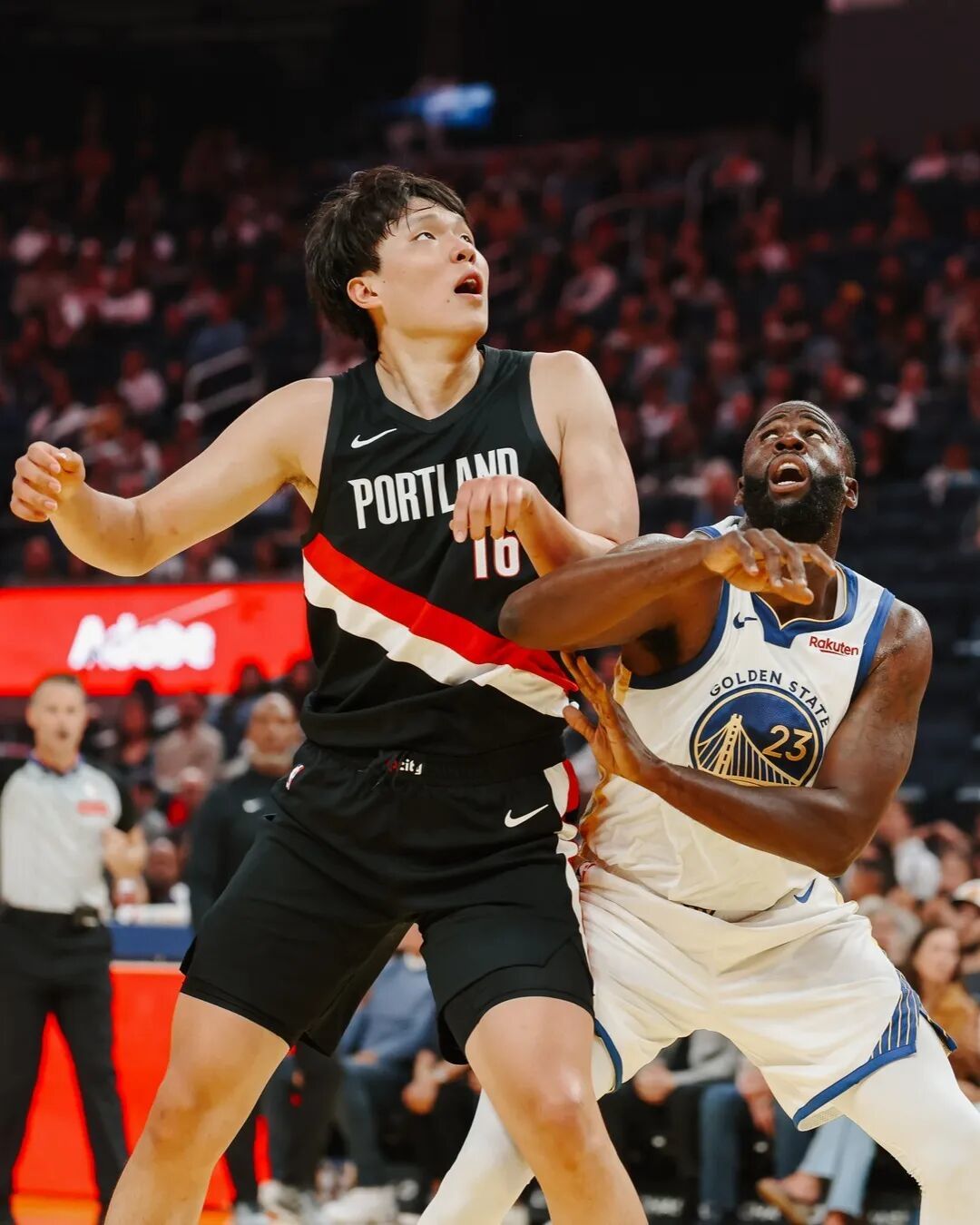 AYX体育官方登录深圳男篮今夜复出首秀，志在NBA季后赛名次提升，引发热议，团队化学反应显著的简单介绍