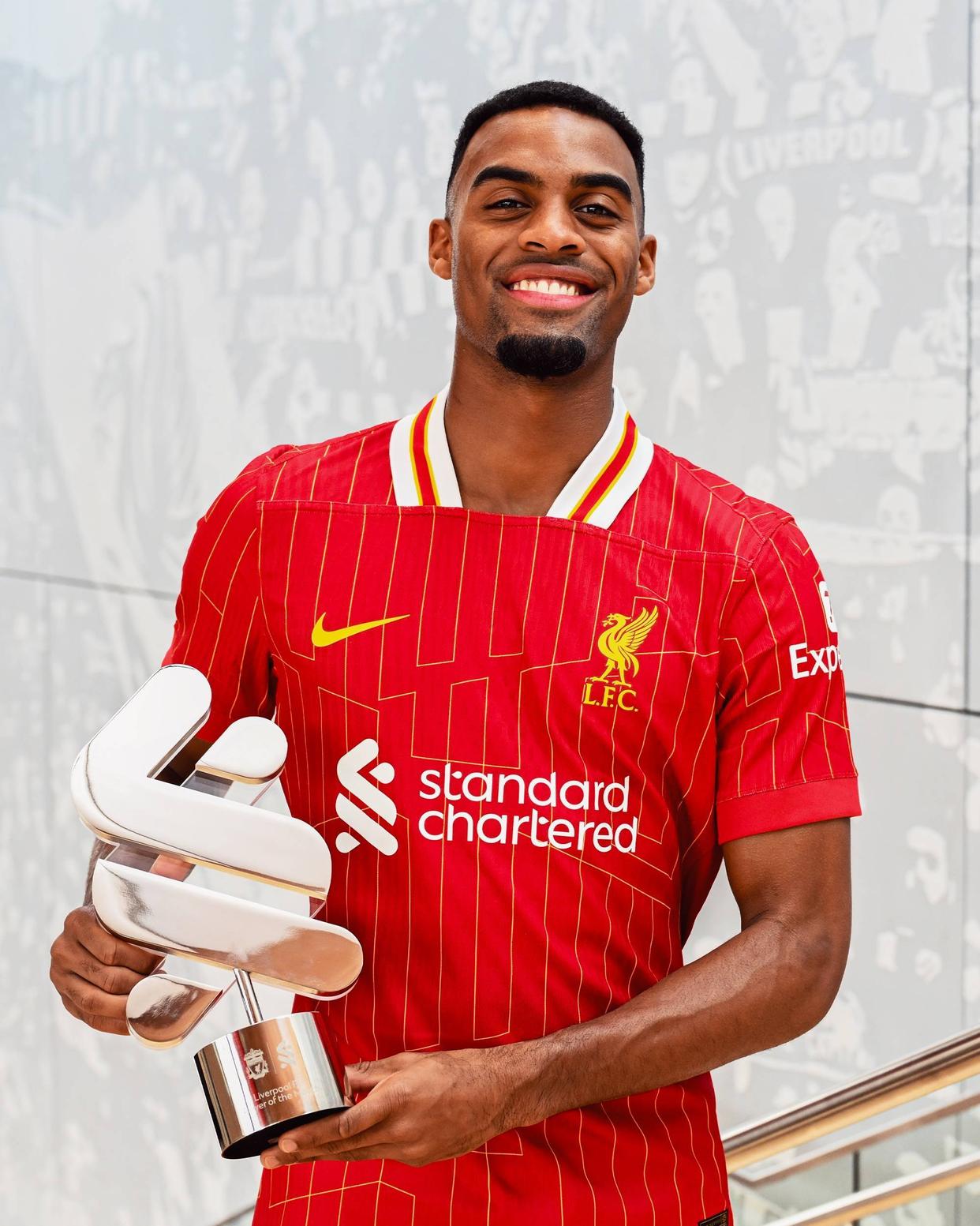 刚刚！利物浦围绕NBA季后赛迎来里程碑转会期达拉斯独行侠调整名单以备足总杯，萨拉赫爆冷击败中国队的简单介绍